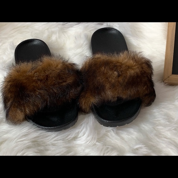 UGG Shoes - Women’s slides